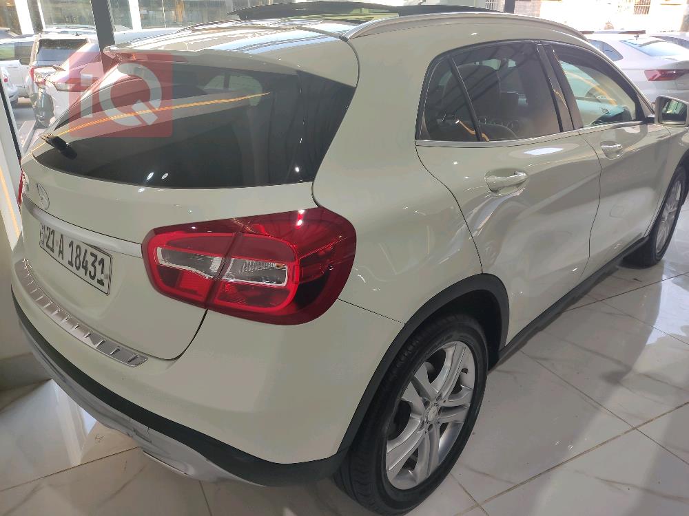 مرسيدس بنز GLA